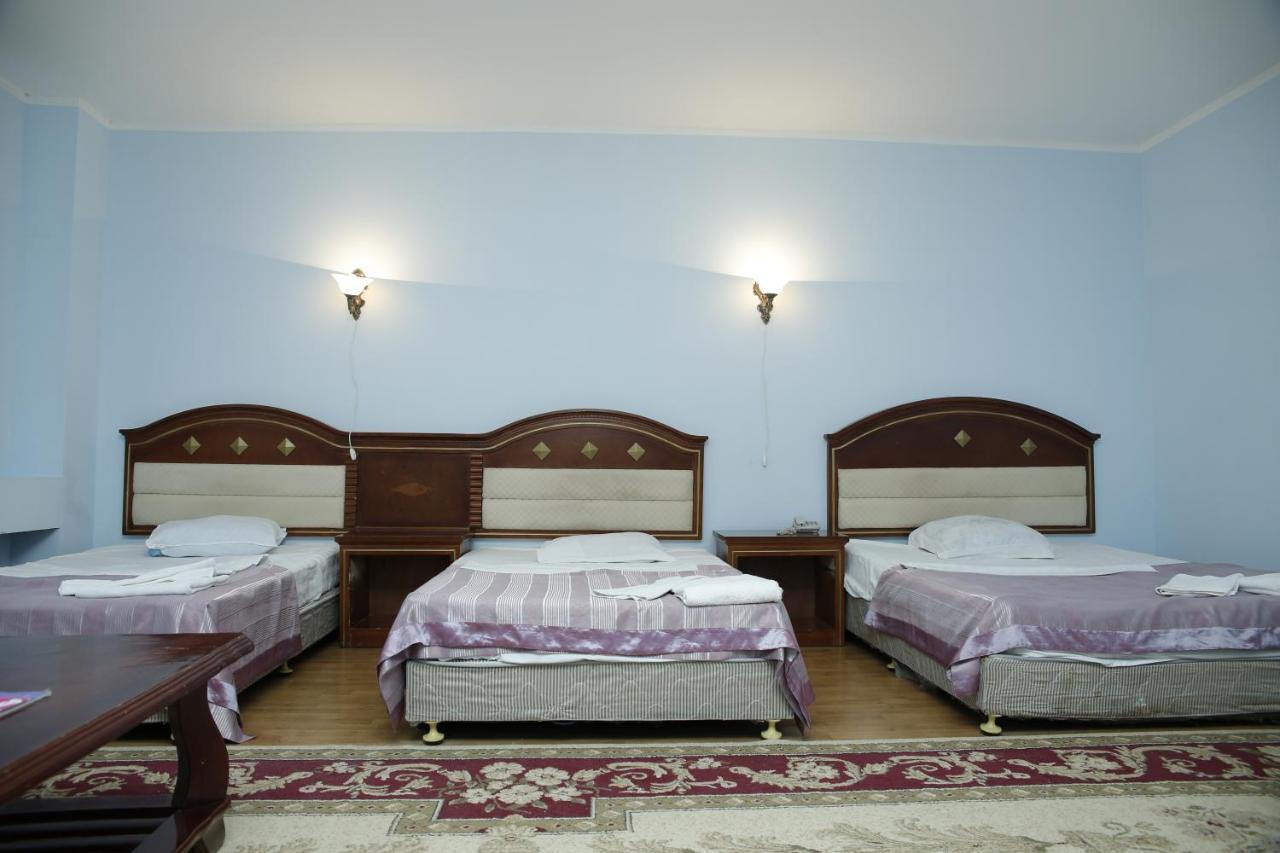 Daniyar Hotel Akmola Esterno foto