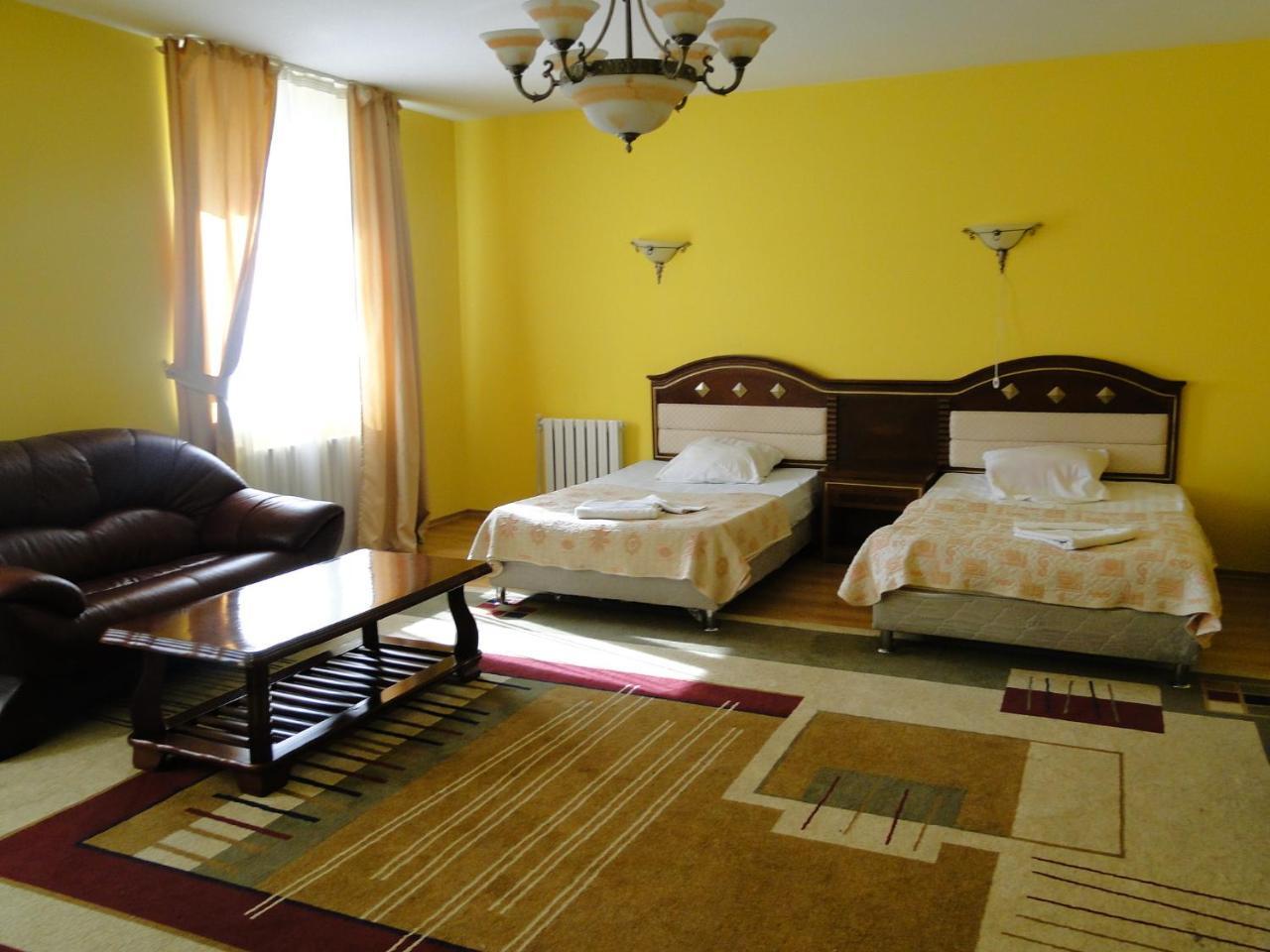 Daniyar Hotel Akmola Esterno foto