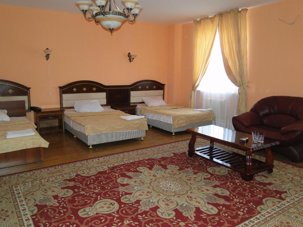 Daniyar Hotel Akmola Esterno foto
