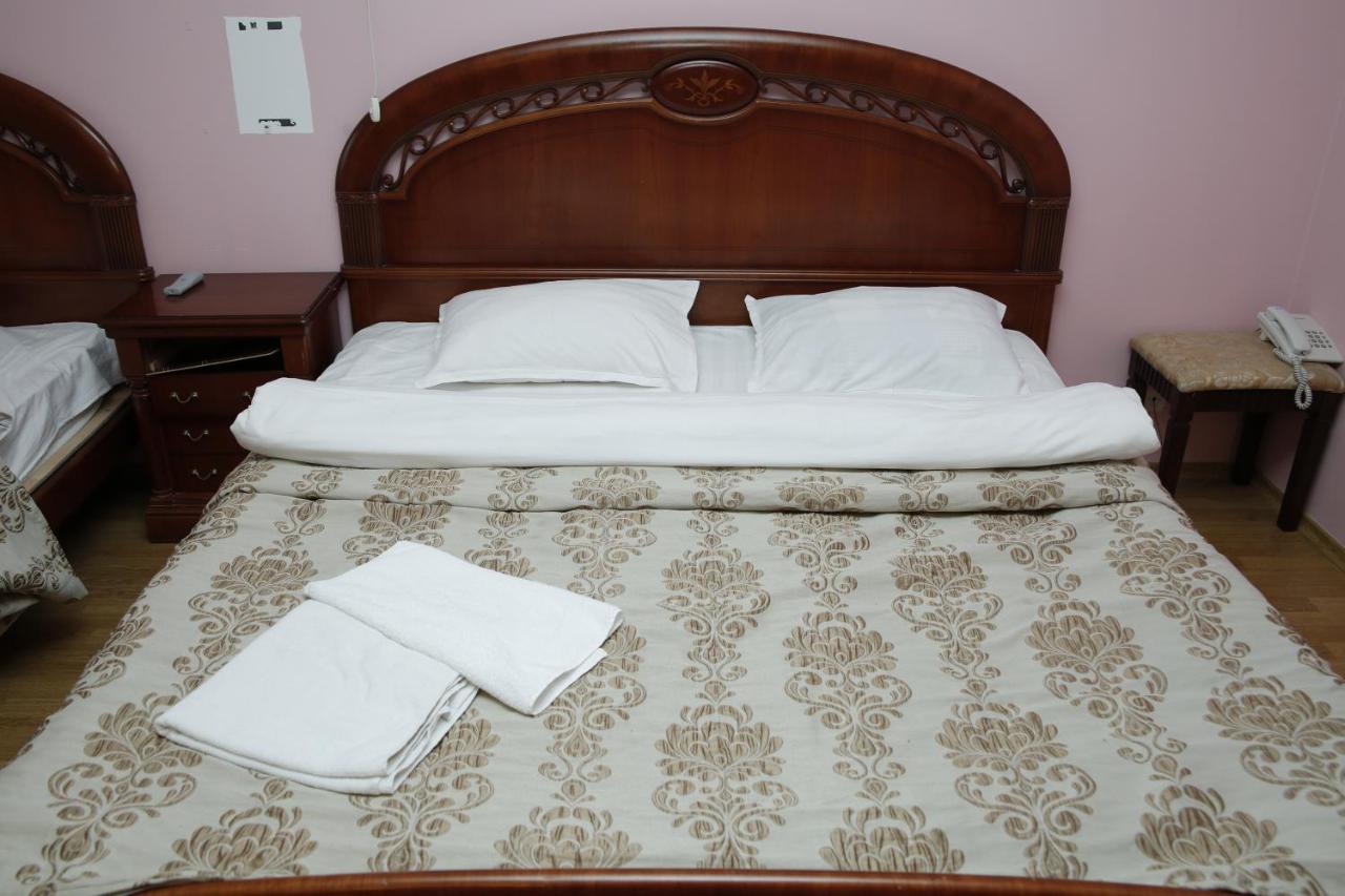 Daniyar Hotel Akmola Esterno foto